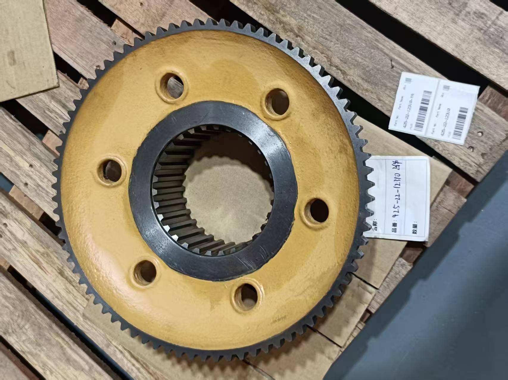 425-22-12310 колесный хаб; подходит для моделей Komatsu WA500-3