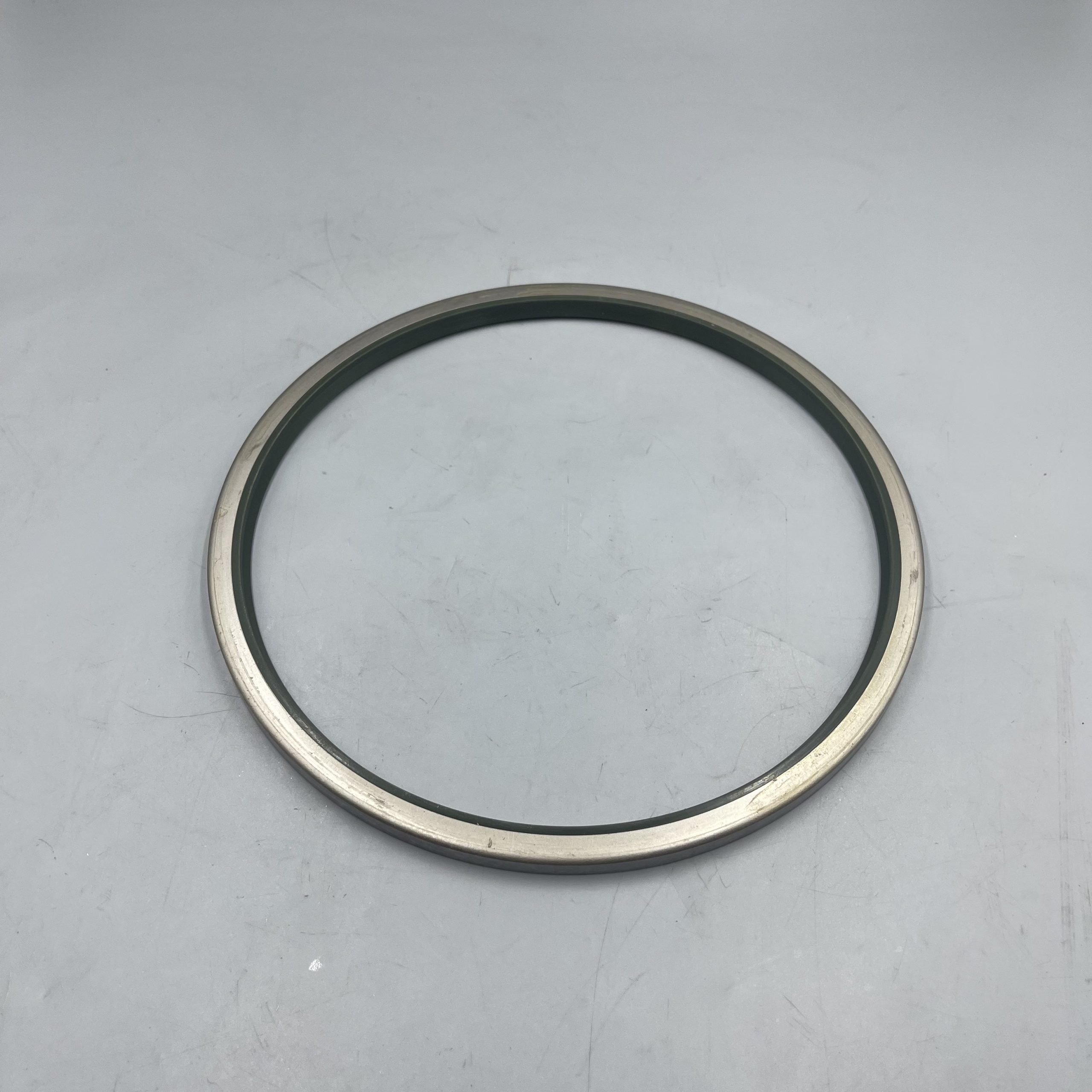 Запасная часть 427-09-11110 SEAL, DUST (Komatsu)