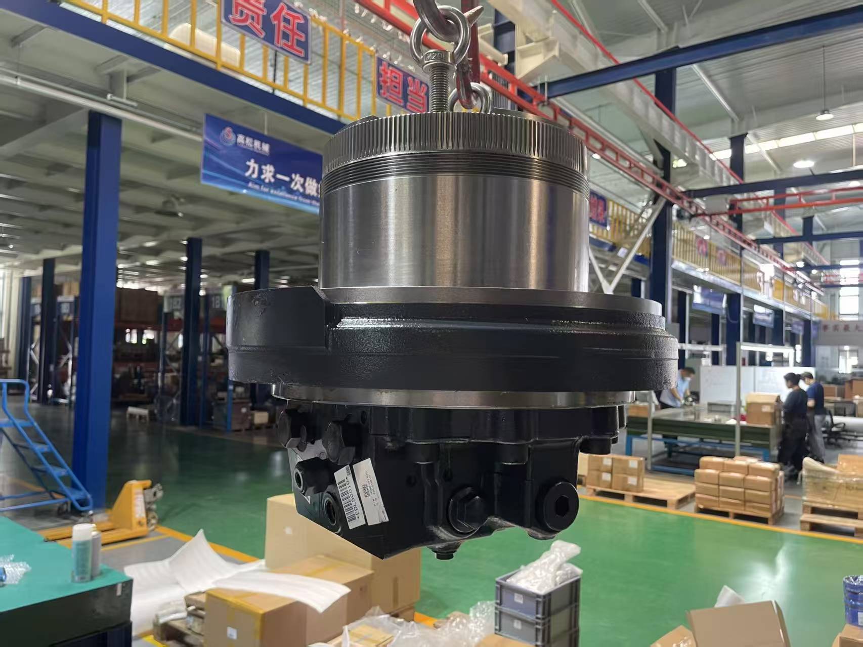 706-8J-01820 является OEM Travel Motor Assembly (левая рука) для гидравлических экскаваторов Komatsu