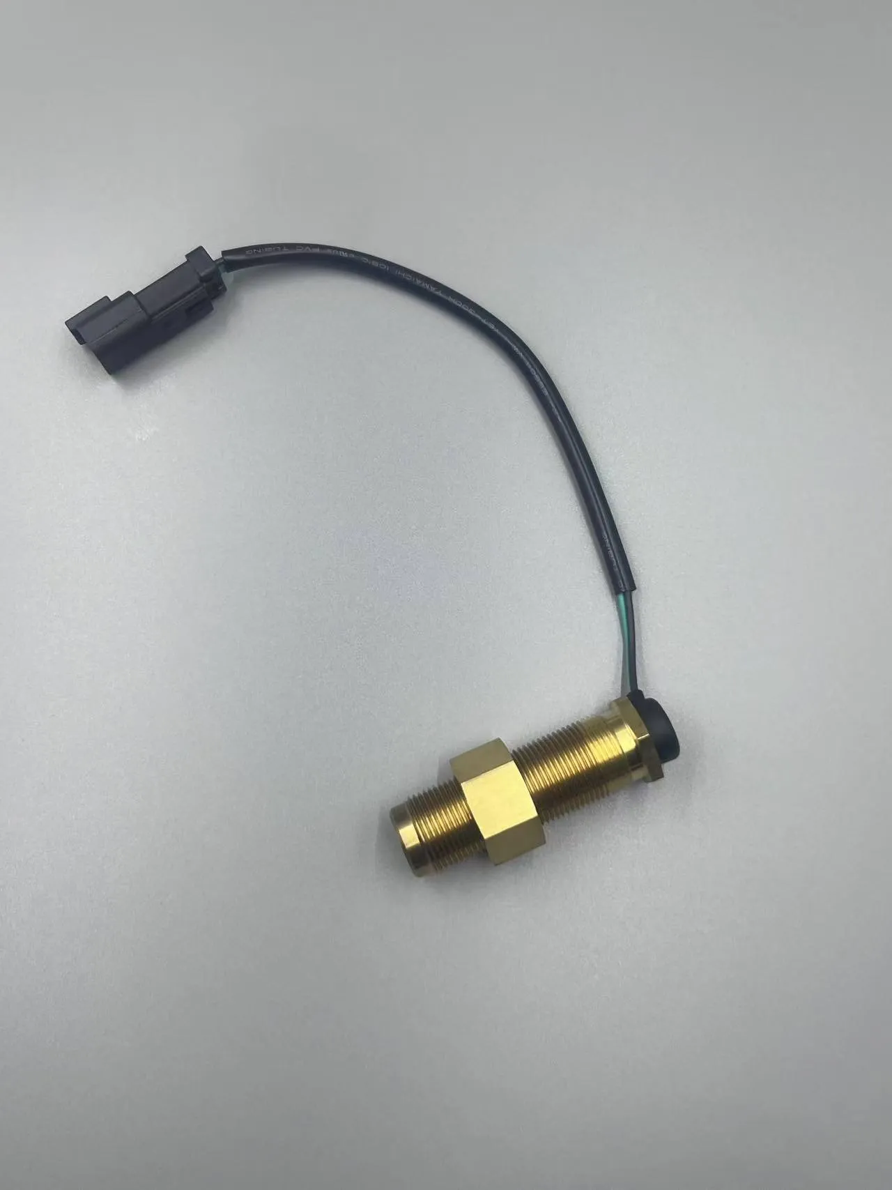 Оригинальный оригинал Komatsu 7861 – 93 – 2330 Komatsu PC200 – 7 датчик скорости.