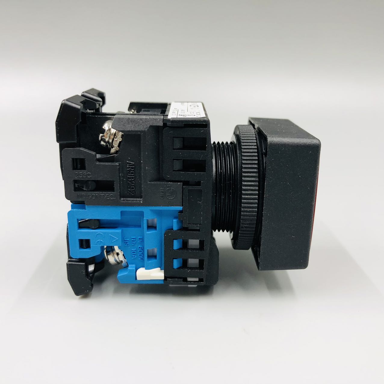 Spare part 235-806-1111 SWITCH,PARKING BRAKE (Komatsu),по выгодной цене, есть в наличии на нашем складе