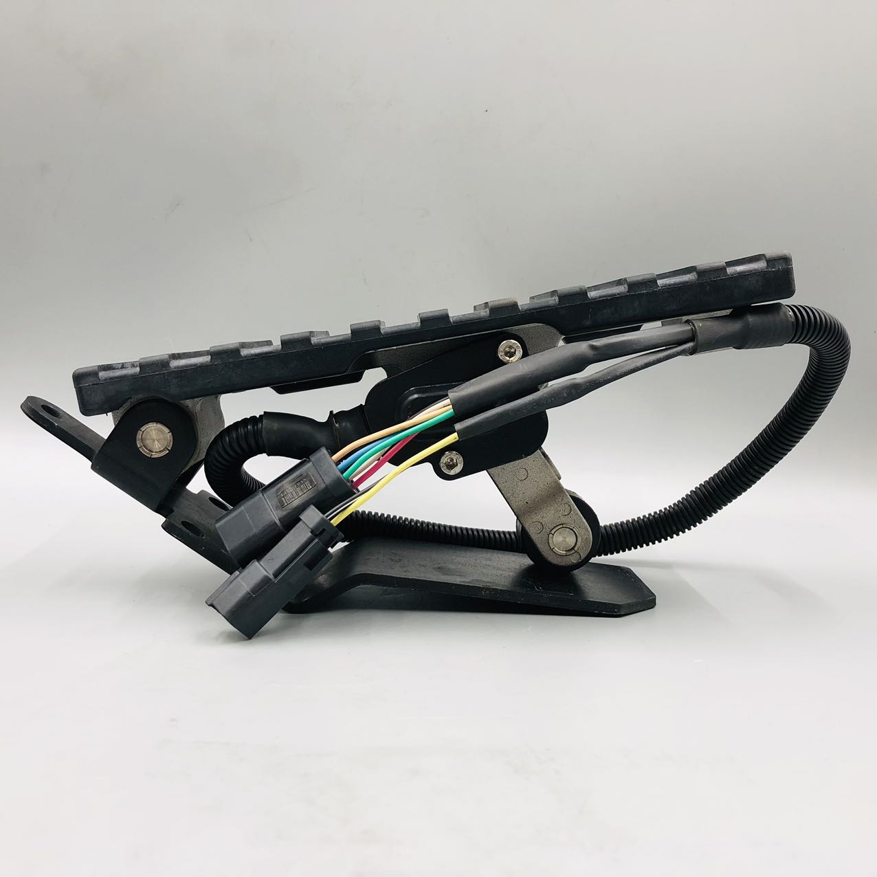 Механические принадлежности Komatsu 702 – 16 – 07022 Loader WA380 – 6 Pedal Assembly