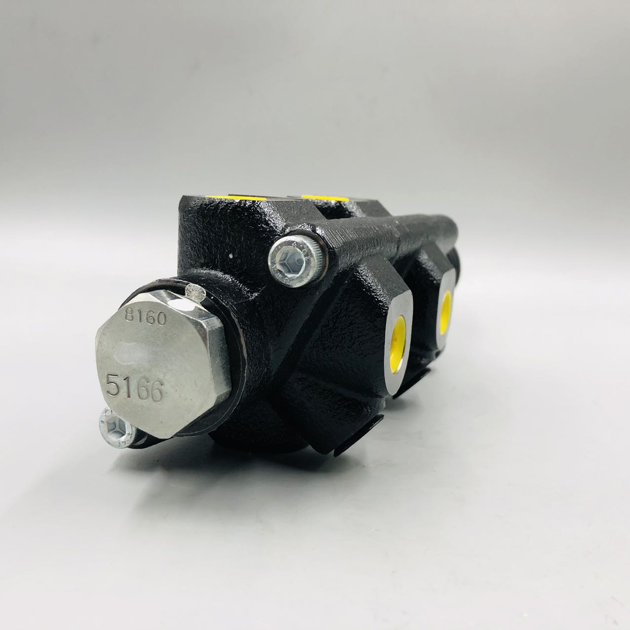 Механические аксессуары Komatsu 421 – 43 – 48711 Komatsu Valve Assembly