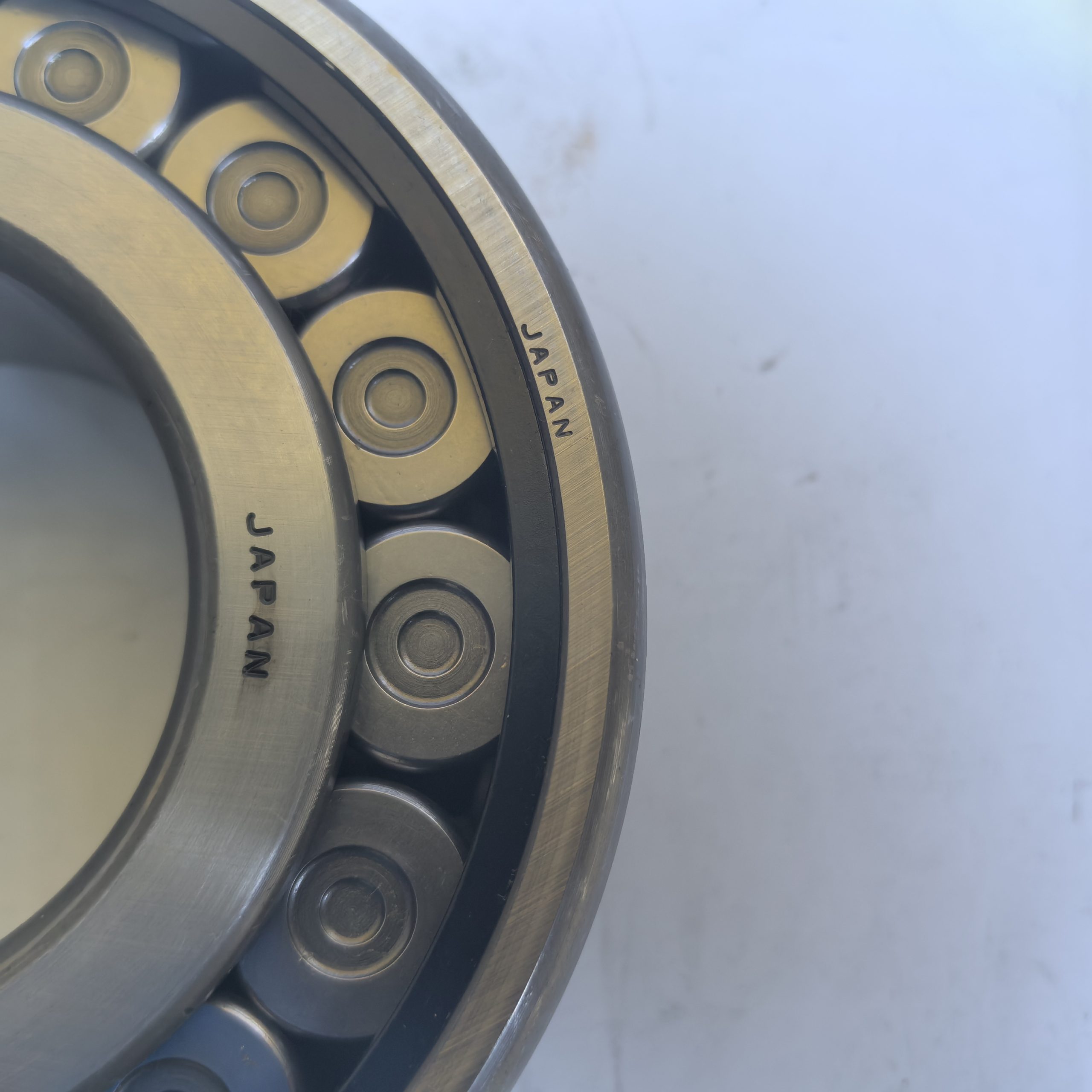 Механические принадлежности Komatsu BEARING 426 – 22 – 21830 – KOMATSU