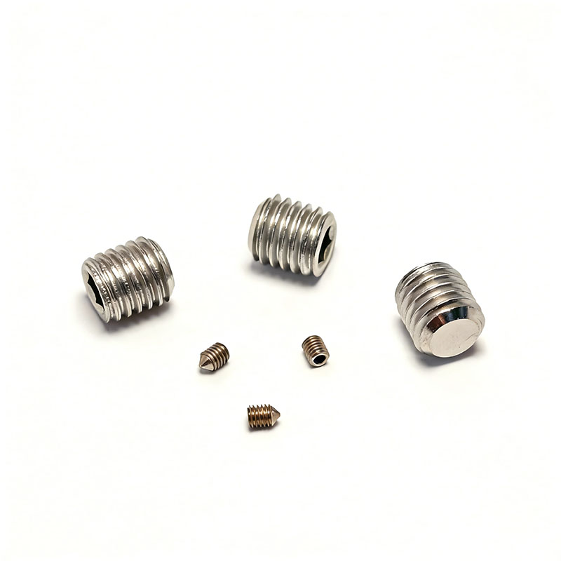 Установочный винт