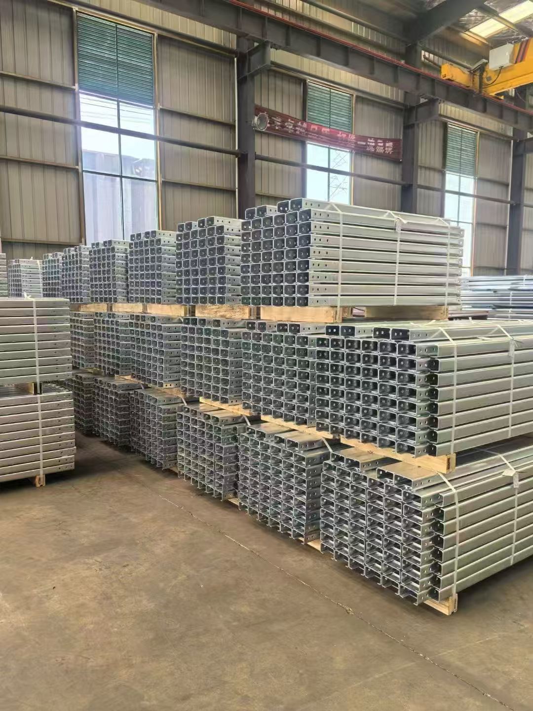 EN 1317 Certified Thrie-Beam Guardrail for Road Safety Infrastructure Projects