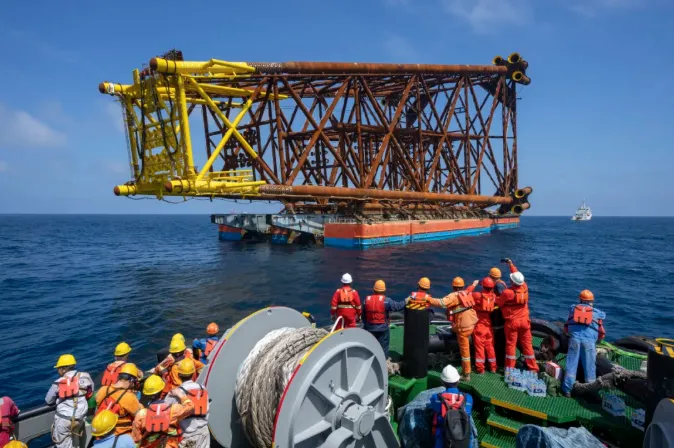 Пиковый суточный дебит нефти превышает 10 тысяч баррелей! Месторождение Вэньчан 16-2 введено в эксплуатацию