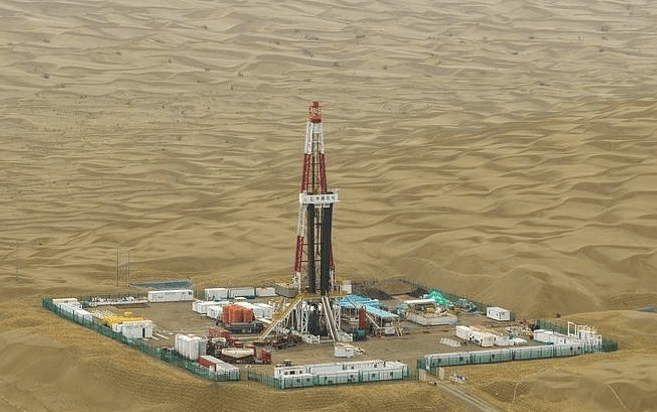 Китай открыл 13 новых нефтяных месторождений с запасами по 100 миллионов тонн каждое и 26 газовых месторождений с запасами по 100 миллиардов кубометров каждое