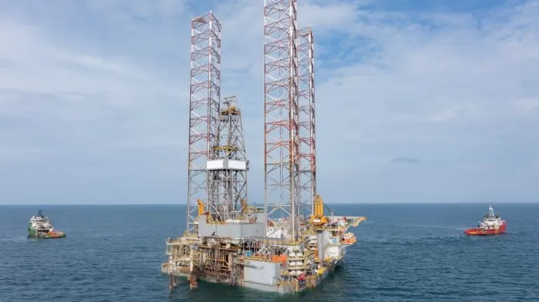 1 миллиард баррелей — новое открытие! Неужели на горизонте новый нефтяной гигант?