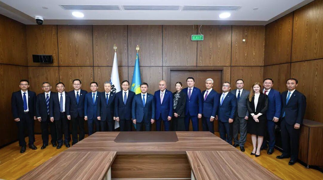 По сообщению компании «КазМунайГаз» (KMG), недавно состоялись переговоры между этой компанией и CNOOC по вопросам текущего состояния и перспектив двустороннего сотрудничества.