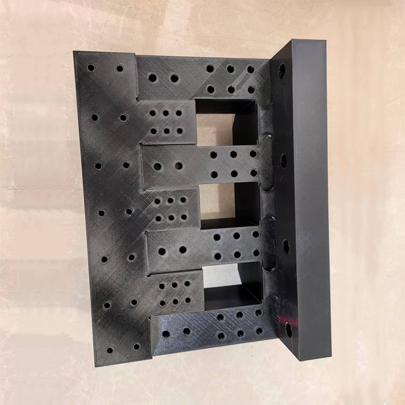 Многопозиционная база для штамповки деталей