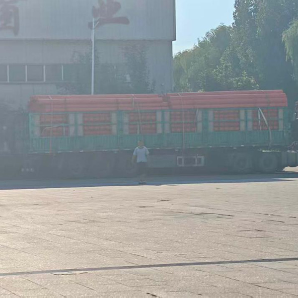 Крупномасштабная поставка защитных труб для кабелей усиливает защитный барьер для линий электропередачи.