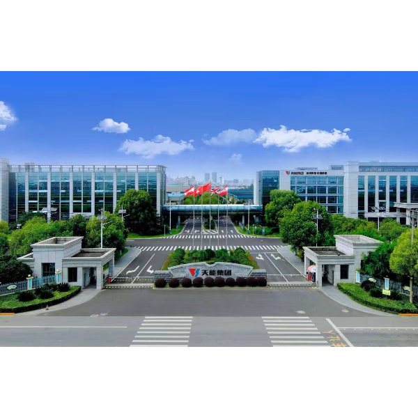 Углубленный анализ полностью автоматизированной производственной линии Tianneng Battery: контроль на уровне микрометров гарантирует качество, каждый этап процесса действует как «контрольный пункт качества»