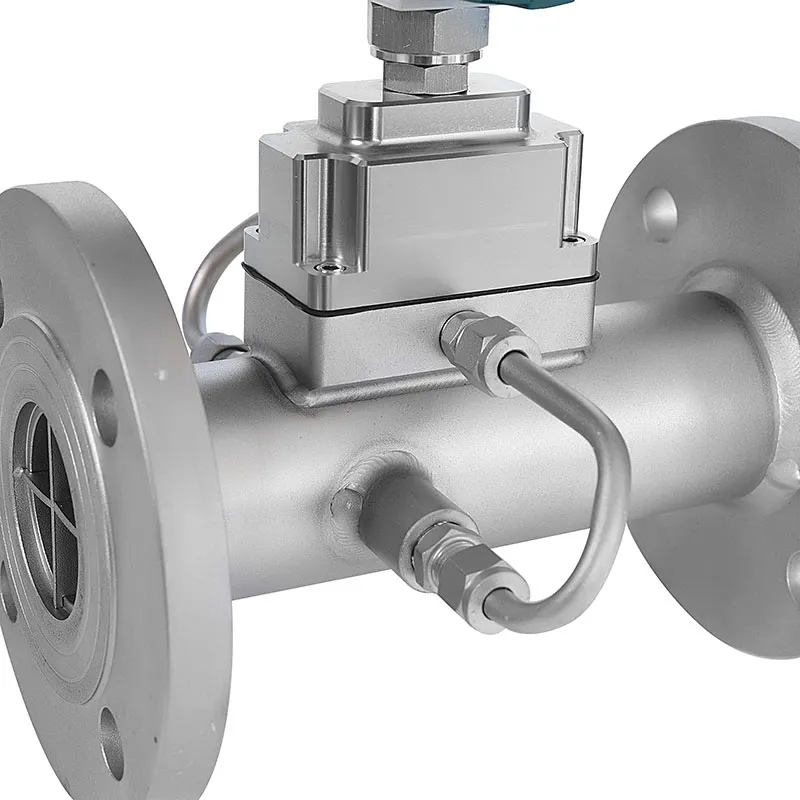 Вихревой расходомер с предварительной закруткой потока 