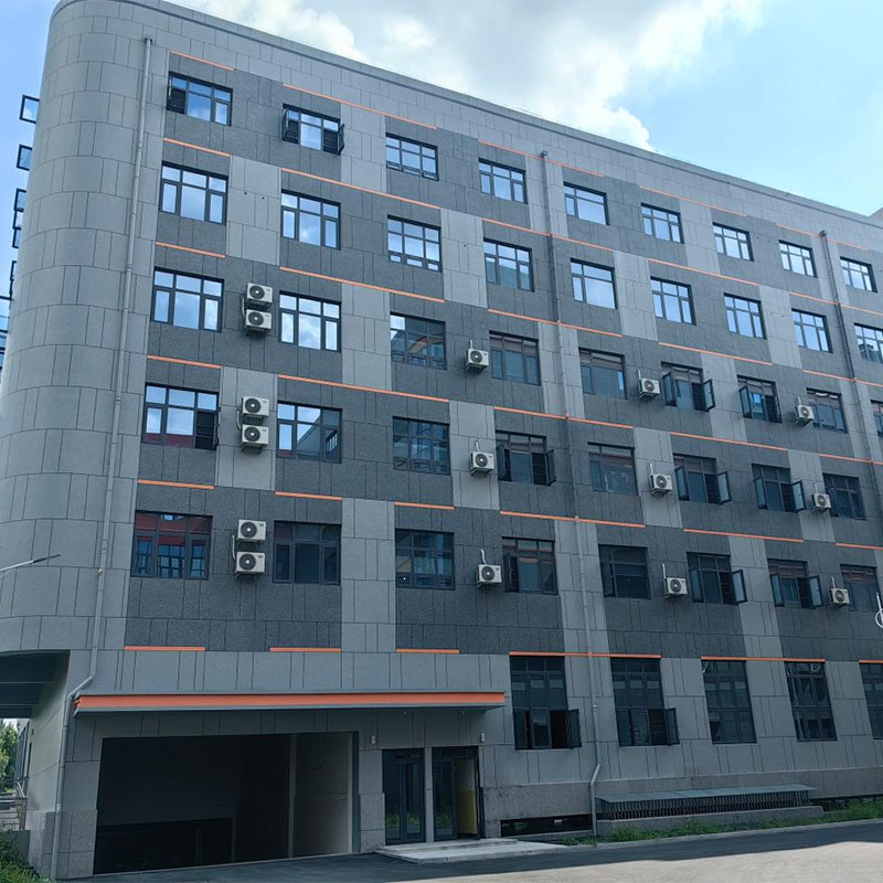 Успешно завершены работы по отделке фасадов зданий ООО Цюаньшэн (пищевая компания, провинция Хэбэй)