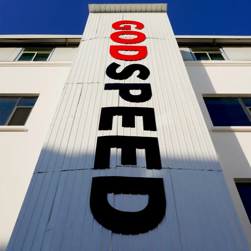 Пройдите тысячи миль, только для того, чтобы идти с вами: сумка Goshen официально обнимает российский рынок!