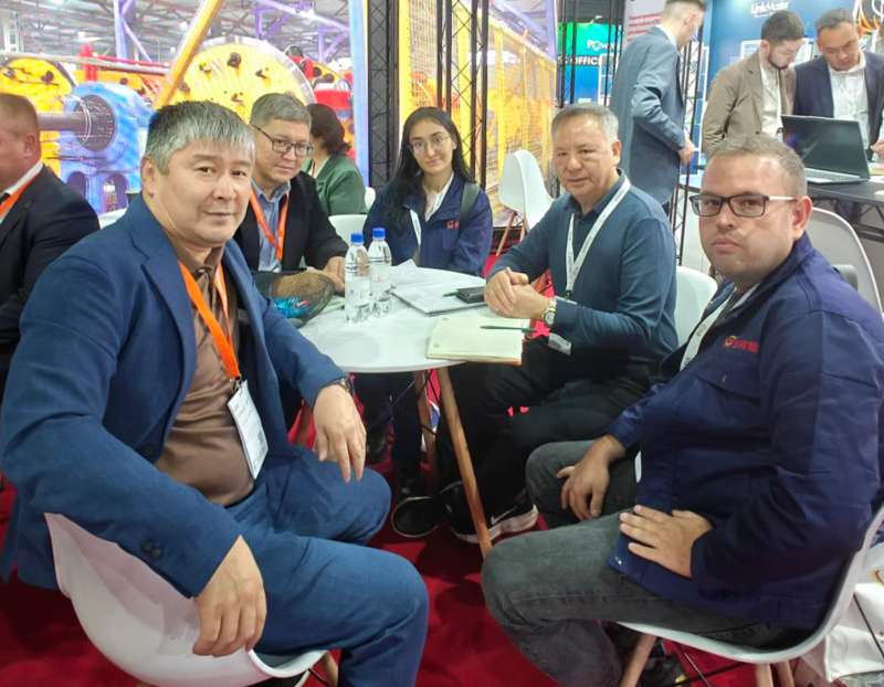 52d5d1ec07f8d94c2861aaeff13c7369