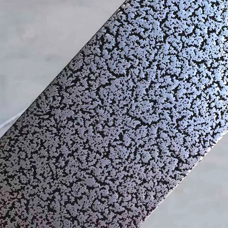 Порошковая краска для распыления напыления с эффектом крупной кракелюры и серебряных цветов