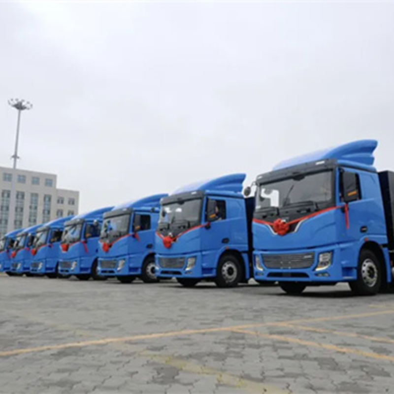 Сотни комплектов химического оборудования XCMG New Energy доставлены в порт Тяньцзиня