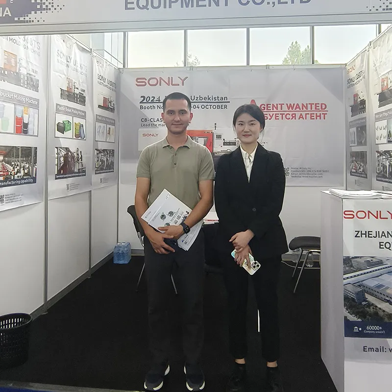 Во время выставки Пластекс Узбекистан, прошедшей с 2 по 4 октября 2024 года, наш стенд был хорошо организован и точно соответствовал потребностям индустрии литья под давлением в Центральной Азии.