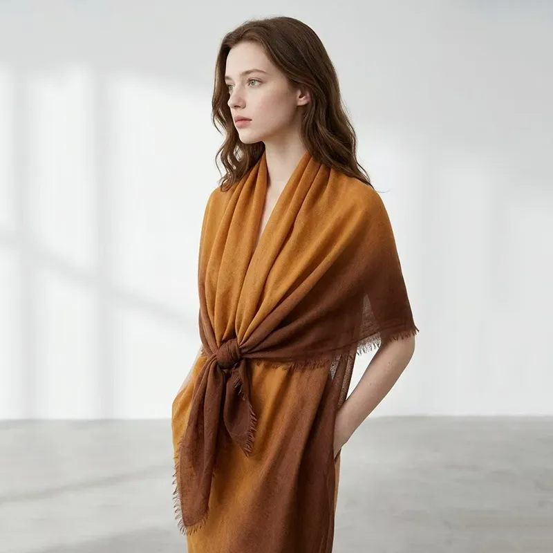 Новое рукодельное пальто из кашемира