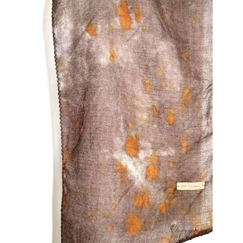 Эскиз шарфа с кашемировой окантовкой