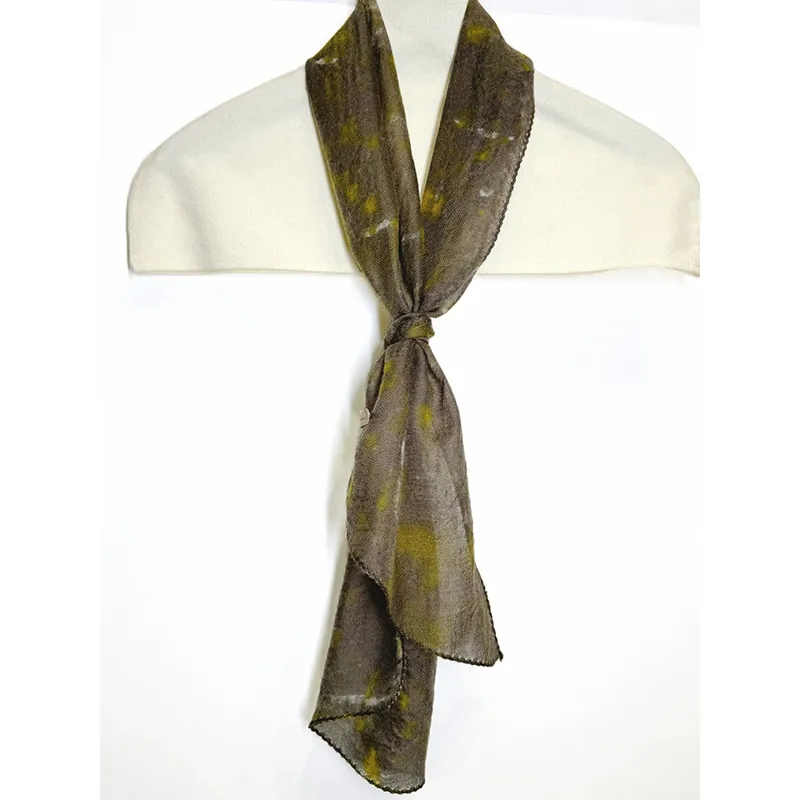 Эскиз шарфа с кашемировой окантовкой