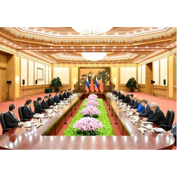 Си Цзиньпин встретился с премьер-министром России Михаилом Мишустиным