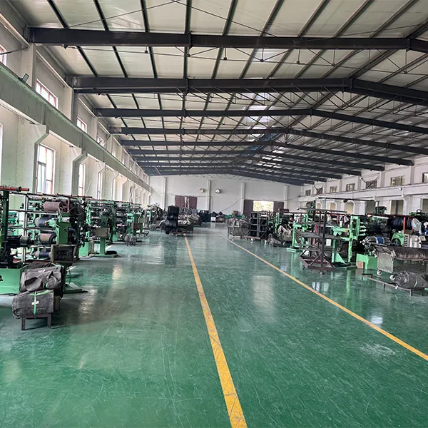 В жесткой конкуренции на рынке мотоциклетные ши...