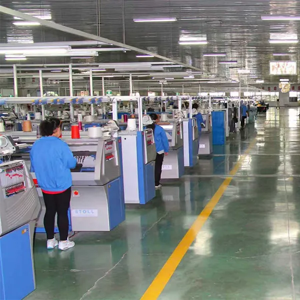 Снег в Линчжоу уделяет особое внимание стратегической реструктуризации, реализации проектов, модернизации промышленности, а также продвижению бренда и рынка.