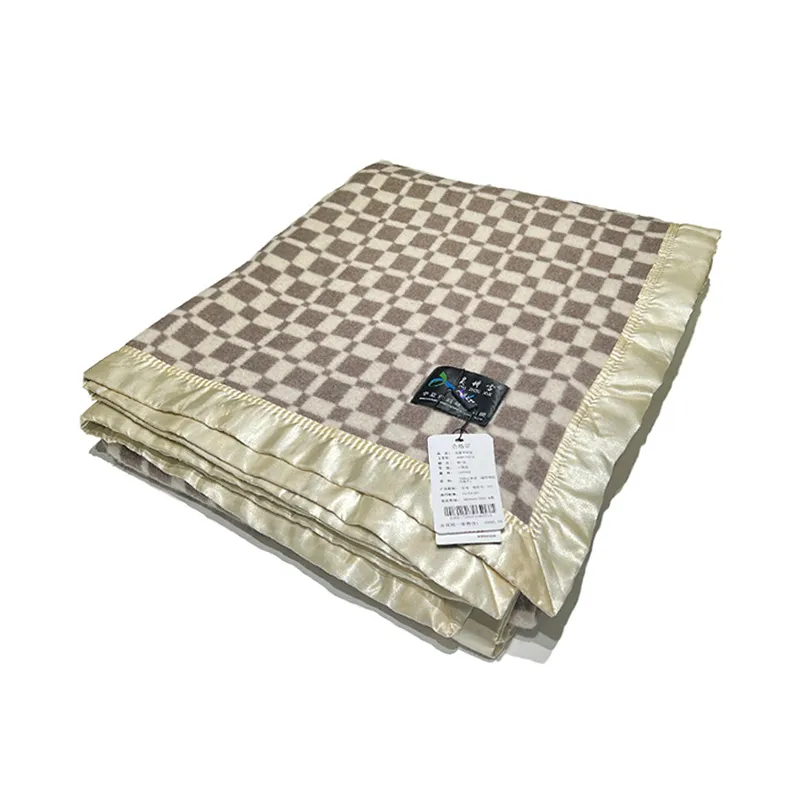 Плед “Линчжоу Сюэ” — 100% кашемир, всесезонный, утепленный, повышенной плотности 70016