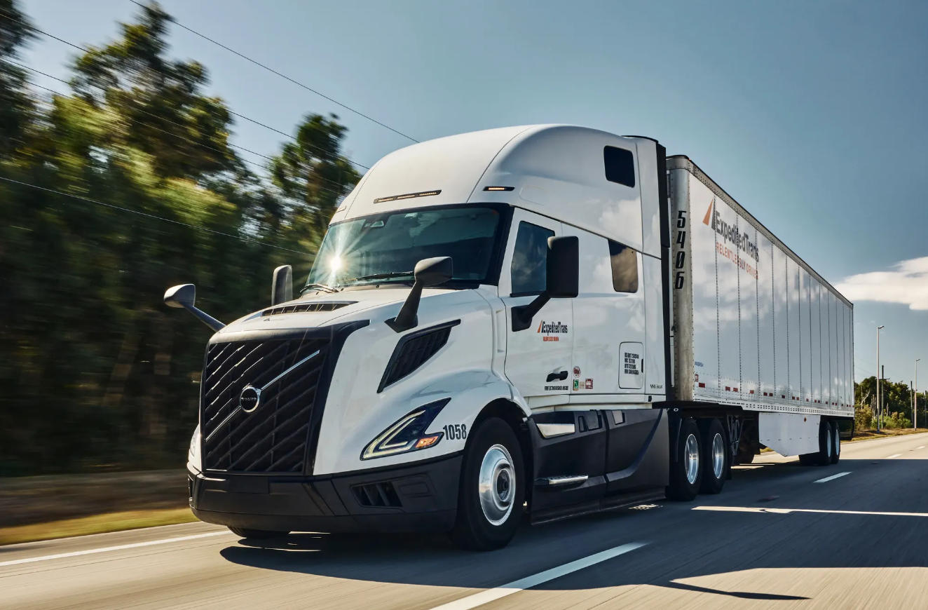 Неумолимое движение вперед с Volvo VNL