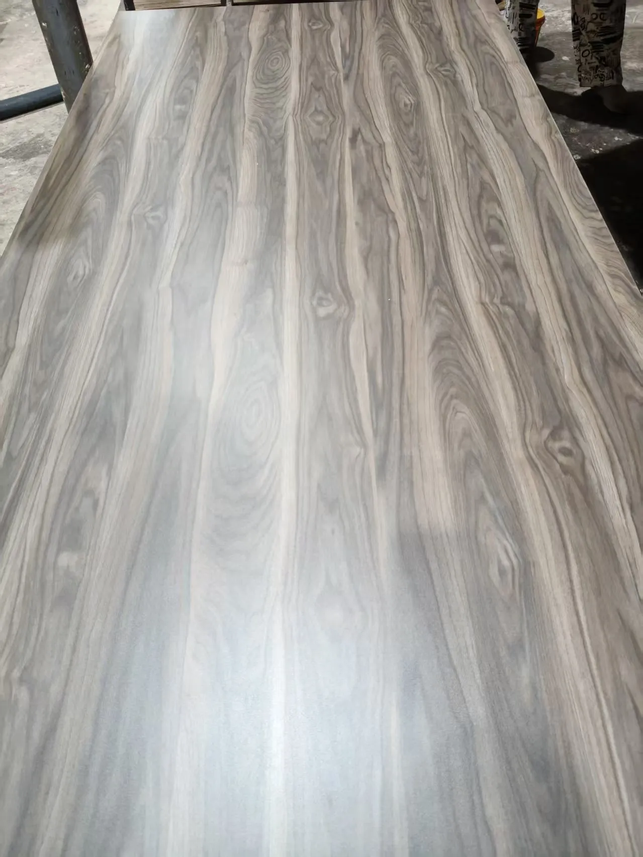 Заголовок: Преимущества и руководство по повседневному уходу за Огнестойкие декоративные HPL-панели высокого давления