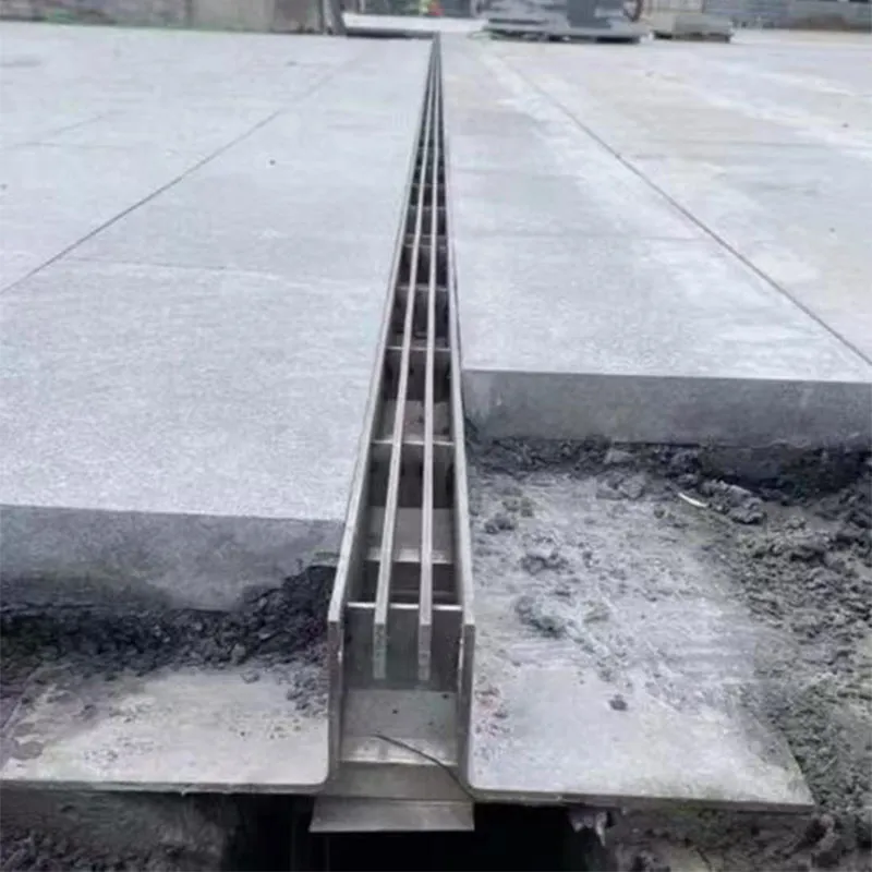 Линейный дренажный лоток из нержавеющей стали