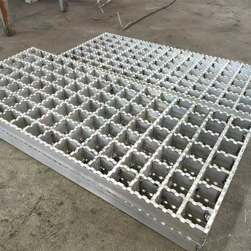 Стальная решетчатая крышка для канав