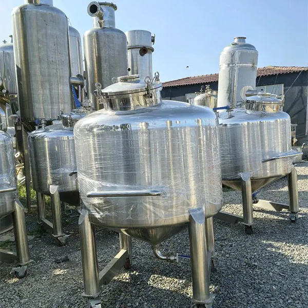 Резервуар из нержавеющей стали