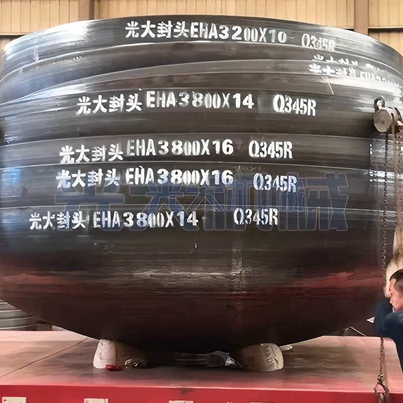 Полусферическая крышка из нержавеющей стали — элемент, повышающий конструктивную безопасность и улучшающий эстетический вид оборудования