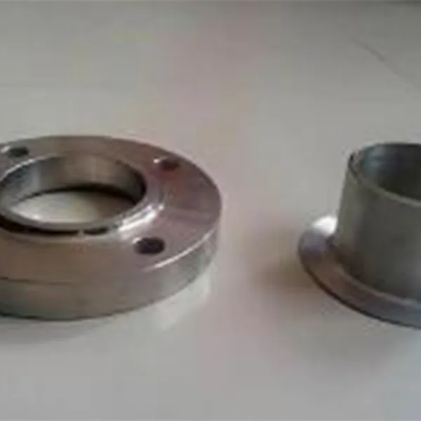 Свободный фланец на приварном кольце