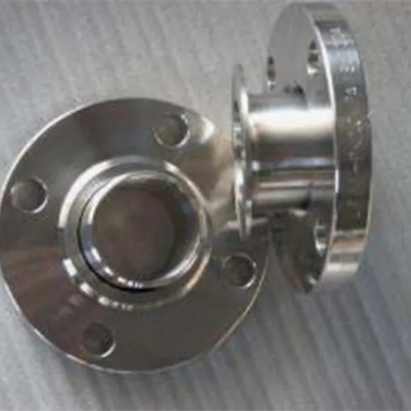 Свободный фланец на приварном кольце