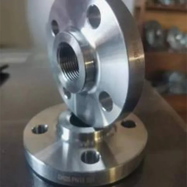 Фланец резьбовой