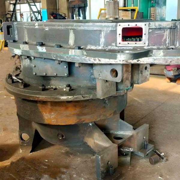 Ходовой редуктор для горнодобывационного оборудования