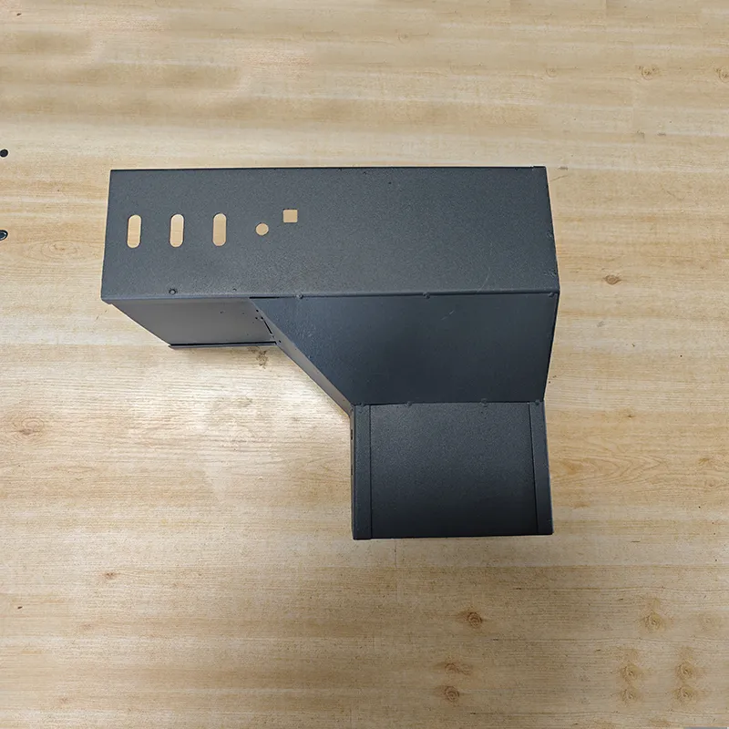 Угловой отвод кабельного лотка вертикальный правый восходящий