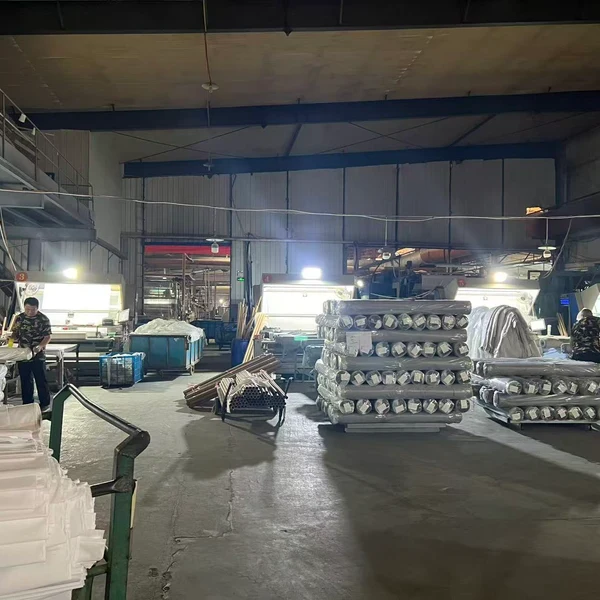 Компания Xingtai Haochi New Material Technology Co., Ltd.: Производственная линия работает на полной скорости, а изобретательность способствует модернизации промышленности.