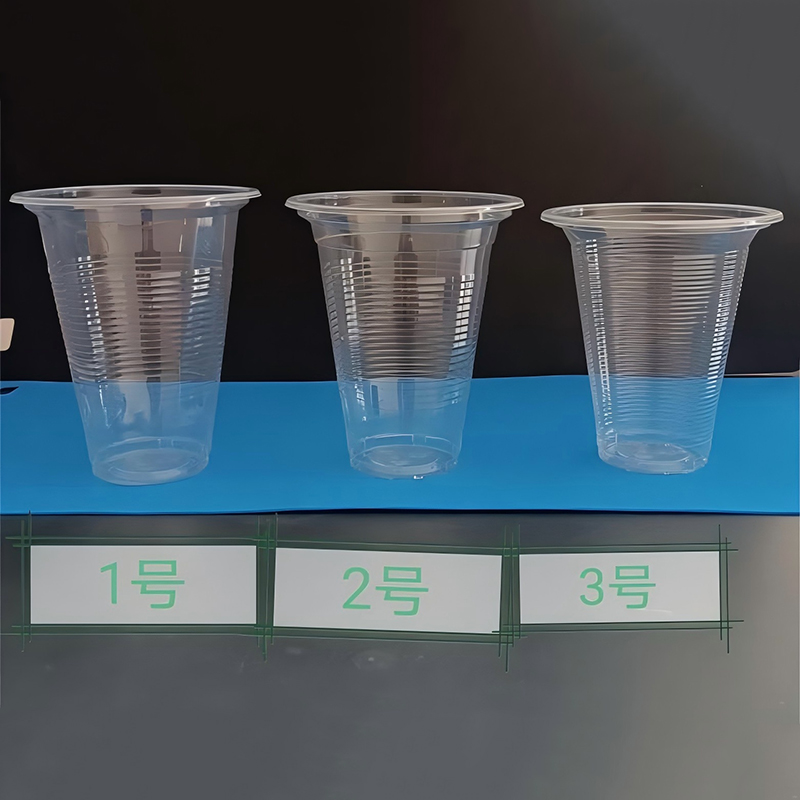 Одноразовые стаканчики для воды