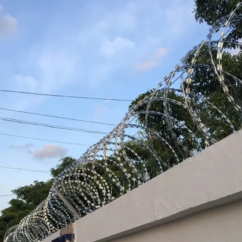 Колючая проволока