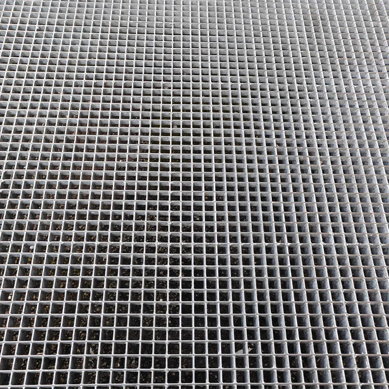 Стальная решетка с механическим замком