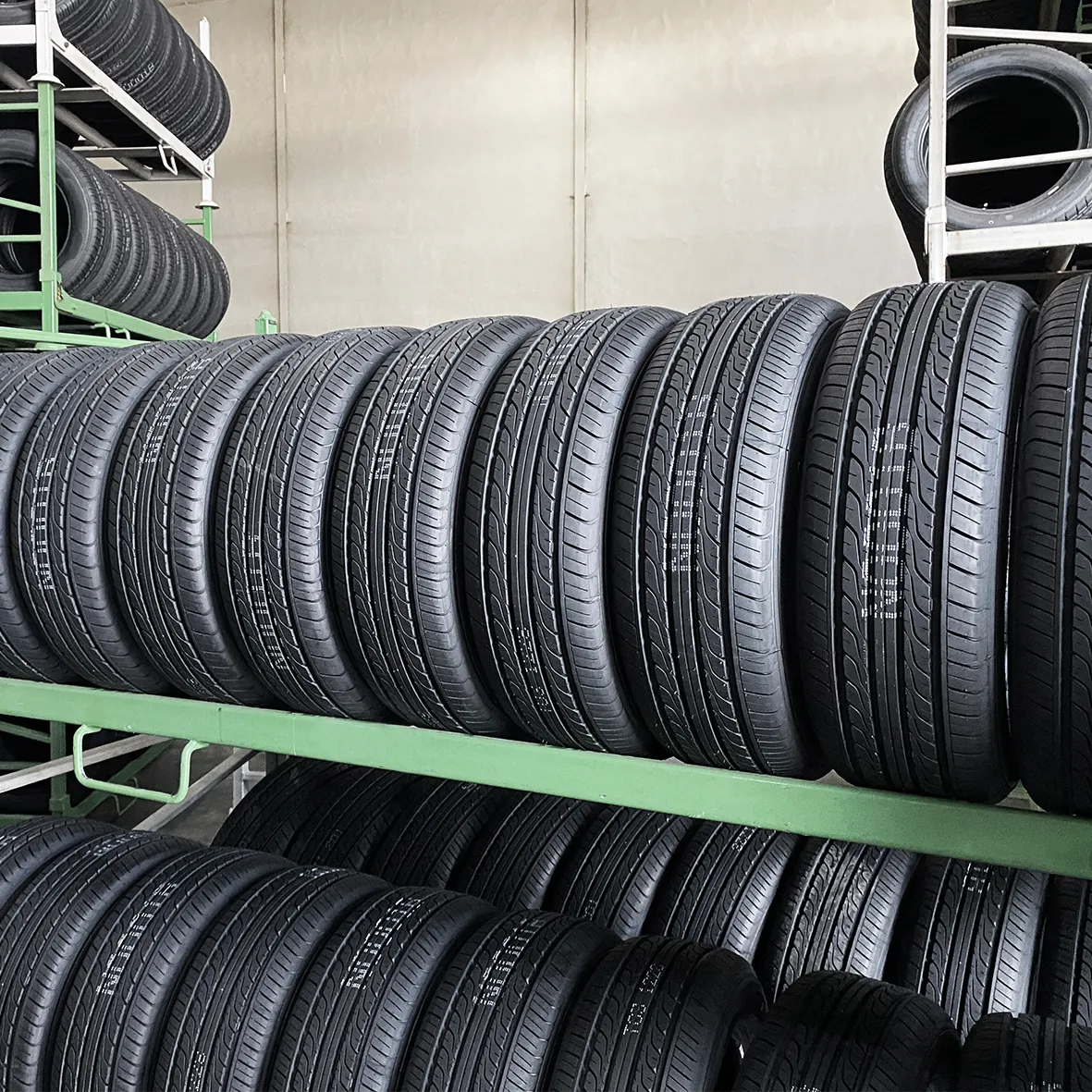 Как выбрать летние шины 175/70 R14 для устойчивой езды?