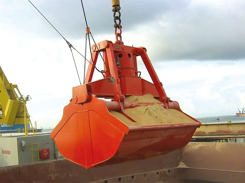 Важная роль гидравлических цилиндров морских грейферов при перевалке навалочных грузов