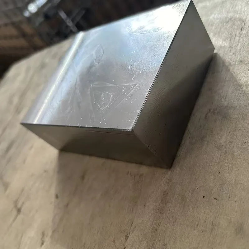 Поковка квадратного блока