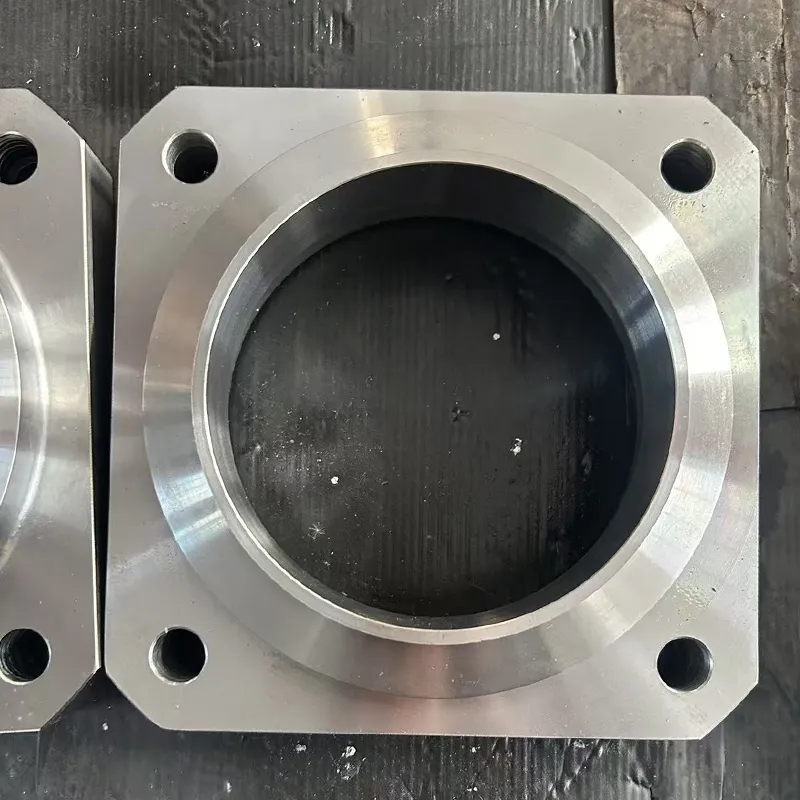 Поковка квадратного фланца